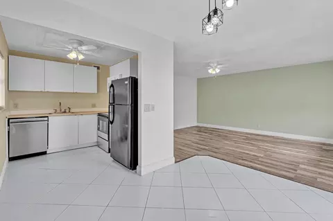 365 Flanders #H, Delray Beach, FL 33484