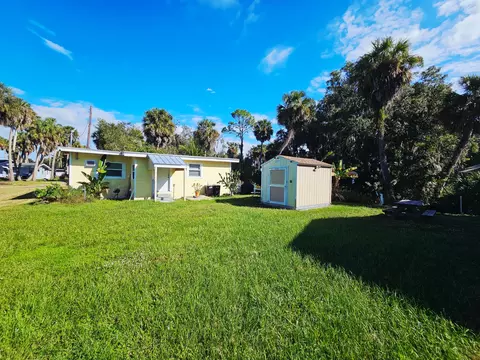1087 Dusty Ln, Moore Haven, FL 33471