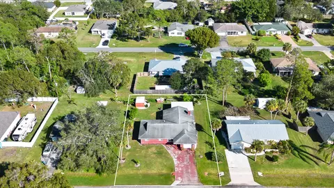 7406 Salerno Rd, Fort Pierce, FL 34951