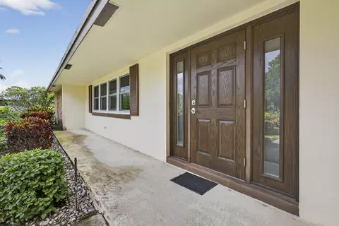 19 E Arch Dr, Lake Worth, FL 33467 photo 8