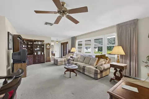 19 E Arch Dr, Lake Worth, FL 33467 photo 14