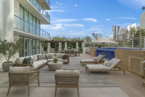 300 Sunny Isles Blvd #4-501, Sunny Isles Beach, FL 33160