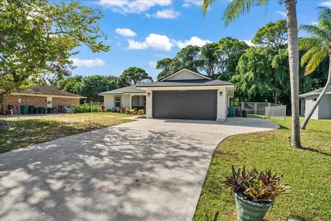 5907 Raintree Trl, Fort Pierce, FL 34982