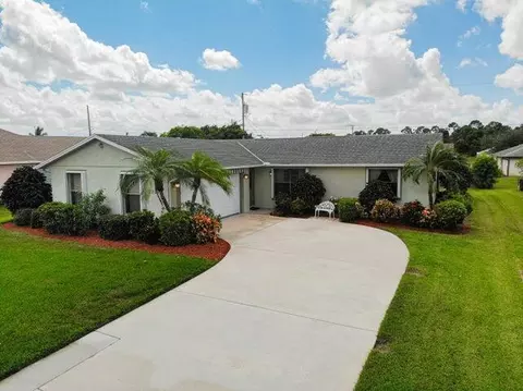 3206 SE Otis Ln, Port Saint Lucie, FL 34984