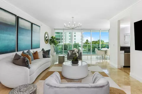 550 SE Mizner Blvd #B402, Boca Raton, FL 33432