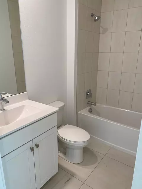 Bath - 6950 SE Park Trace Dr, Stuart, FL 34997 photo 1 of 3