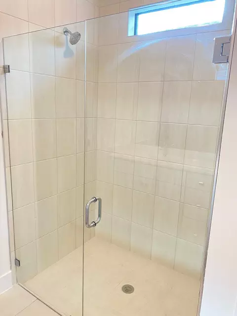 Bath - 6950 SE Park Trace Dr, Stuart, FL 34997 photo 3 of 3