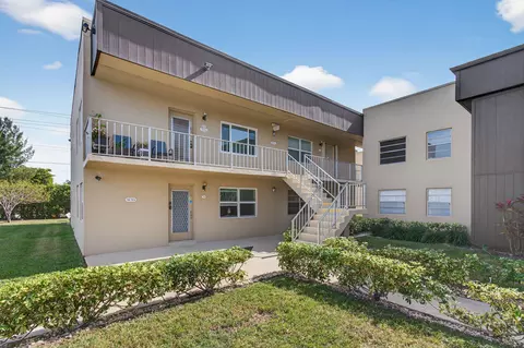 773 Burgundy Q, Delray Beach, FL 33484