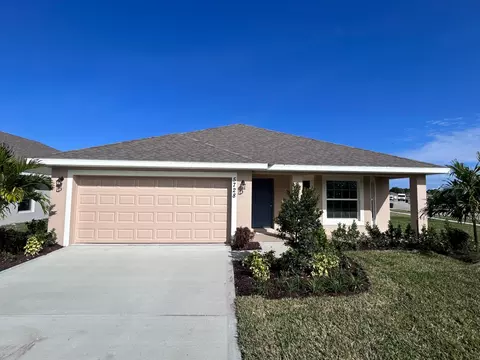 5728 Waterstone Blvd, Fort Pierce, FL 34951