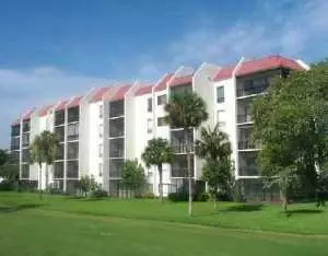 3050 Presidential Way #206, West Palm Beach, FL 33401