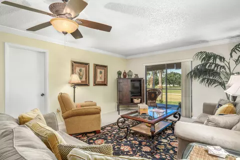 Living - 3833 Edgewater Dr, Sebring, FL 33872 photo 4 of 4