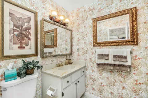 Bath - 3833 Edgewater Dr, Sebring, FL 33872 photo 1 of 4