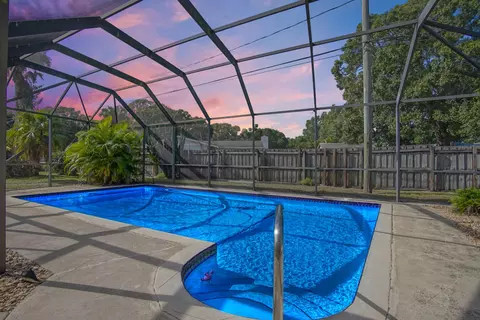 2717 Sunrise Blvd, Fort Pierce, FL 34982
