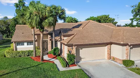 7147 Le Chalet Blvd, Boynton Beach, FL 33472