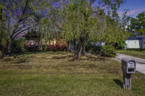 295 NW Archer Ave, Port Saint Lucie, FL 34983