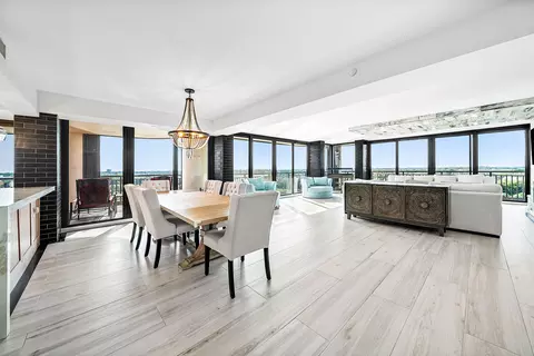 2427 Presidential Way #802, West Palm Beach, FL 33401