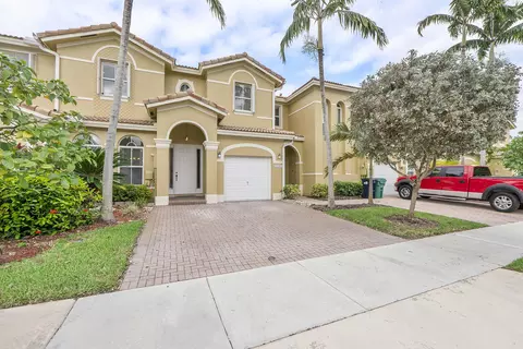 13743 SW 116th Ter, Miami, FL 33186