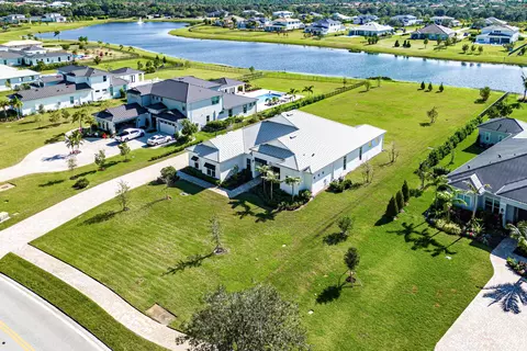 20076 SE Bridgewater Dr, Jupiter, FL 33458