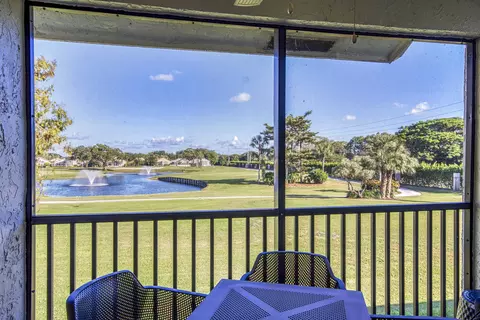 12790 Briarlake Dr #202, Palm Beach Gardens, FL 33418