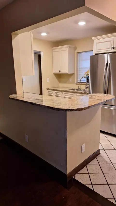 26 Golfs Edge B, West Palm Beach, FL 33417