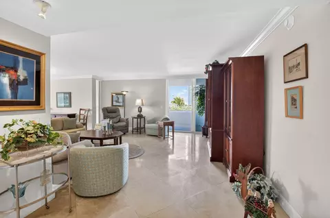 2200 S Ocean Blvd #202, Delray Beach, FL 33483