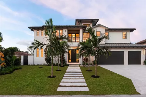 963 Dogwood Dr, Delray Beach, FL 33483