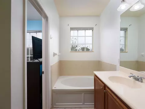 261 E Bay Cedar Cir, Jupiter, FL 33458 photo 11