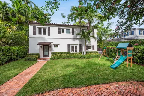 775 W 49th St, Miami Beach, FL 33140