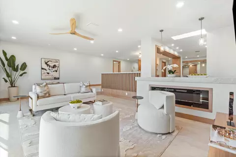 Living - 17036 Bay St, Jupiter, FL 33477 photo 7 of 7