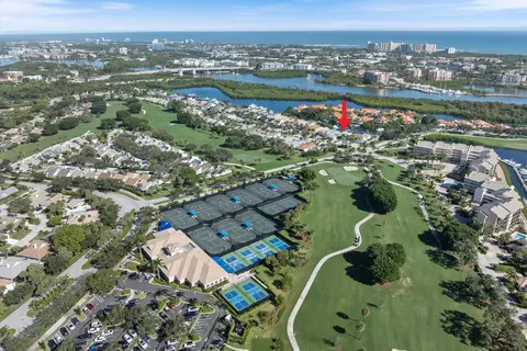 View/Area - 17036 Bay St, Jupiter, FL 33477 photo 10 of 16