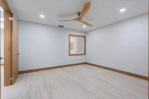 Bedroom - 17036 Bay St, Jupiter, FL 33477 photo 6 of 8