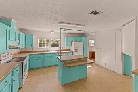 5710 E Us Highway 90, Lee, FL 32059 photo 12