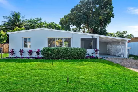 3209 French Ave, Lake Worth, FL 33461