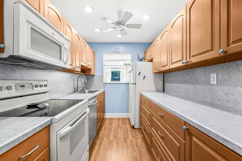 175 High Point Ter E #D, Delray Beach, FL 33445 photo 7