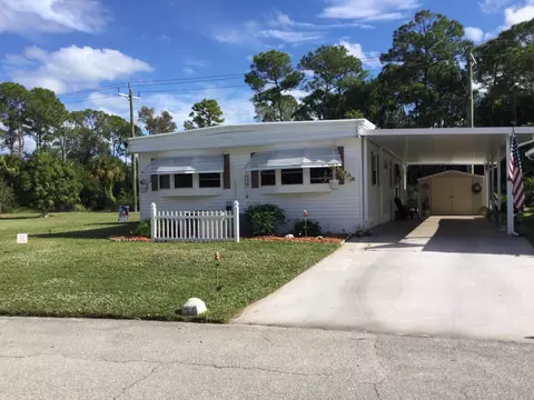 26 Mediterranean Blvd E, Port Saint Lucie, FL 34952