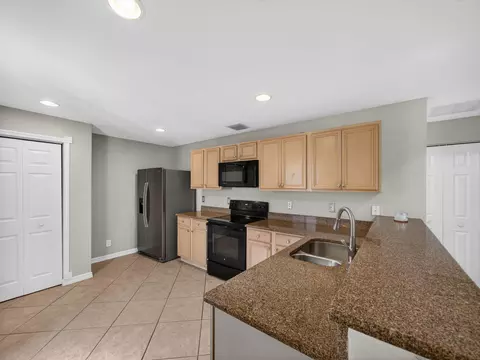 4358 SE Graham Dr, Stuart, FL 34997 photo 11