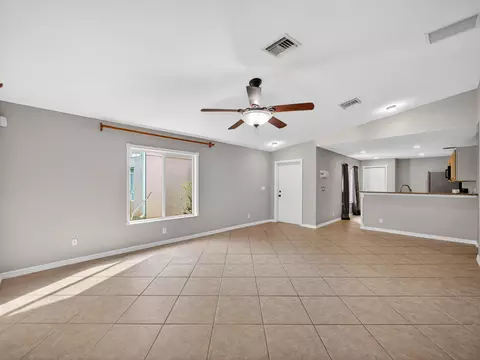 4358 SE Graham Dr, Stuart, FL 34997 photo 9