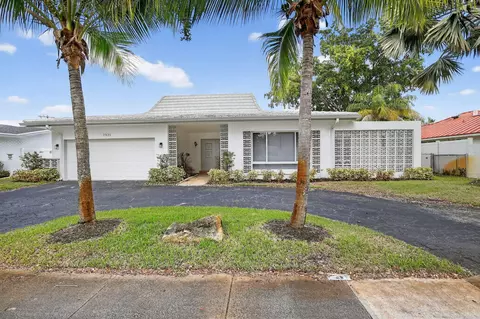 1931 NE 62nd St, Fort Lauderdale, FL 33308