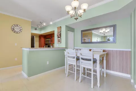 875 NW Flagler Ave #401, Stuart, FL 34994 photo 6