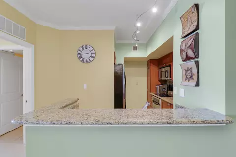 875 NW Flagler Ave #401, Stuart, FL 34994 photo 7