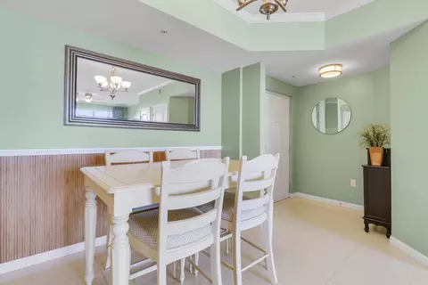 875 NW Flagler Ave #401, Stuart, FL 34994 photo 5