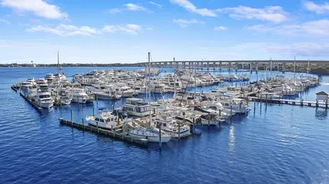 875 NW Flagler Ave #401, Stuart, FL 34994 photo 27