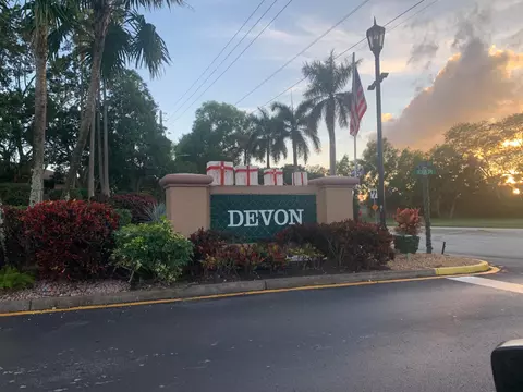 7216 S Devon Dr #212, Tamarac, FL 33321