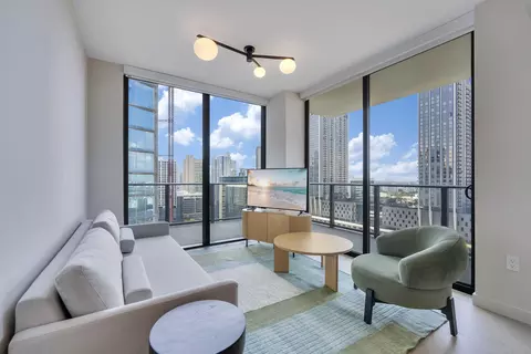 11 NE 6th St #2201, Miami, FL 33132
