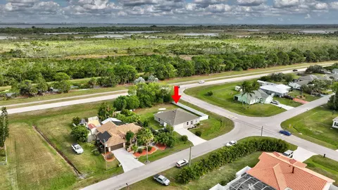 3002 SEast Blackwell Dr, Port Saint Lucie, FL 34952