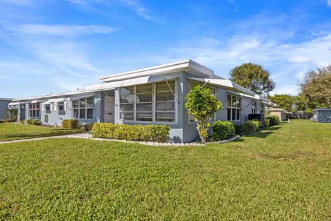 275 High Point Ct #D, Boynton Beach, FL 33435