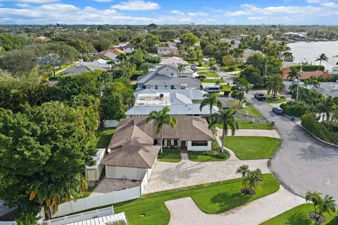 348 River Dr, Tequesta, FL 33469 photo 31