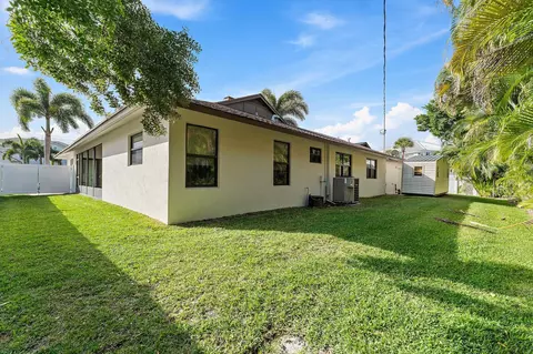 348 River Dr, Tequesta, FL 33469 photo 38