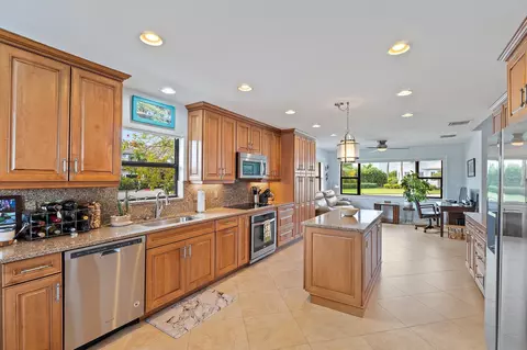 348 River Dr, Tequesta, FL 33469 photo 15