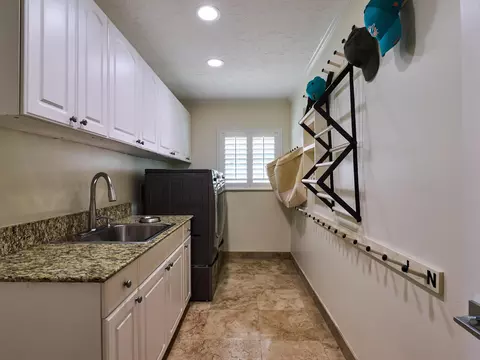 105 Olympus Cir, Jupiter, FL 33477 photo 21